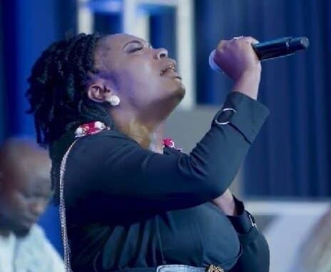 Christine Ft. Faith Kalaba – Ewo uyu Yesu ewo Mp3 Download